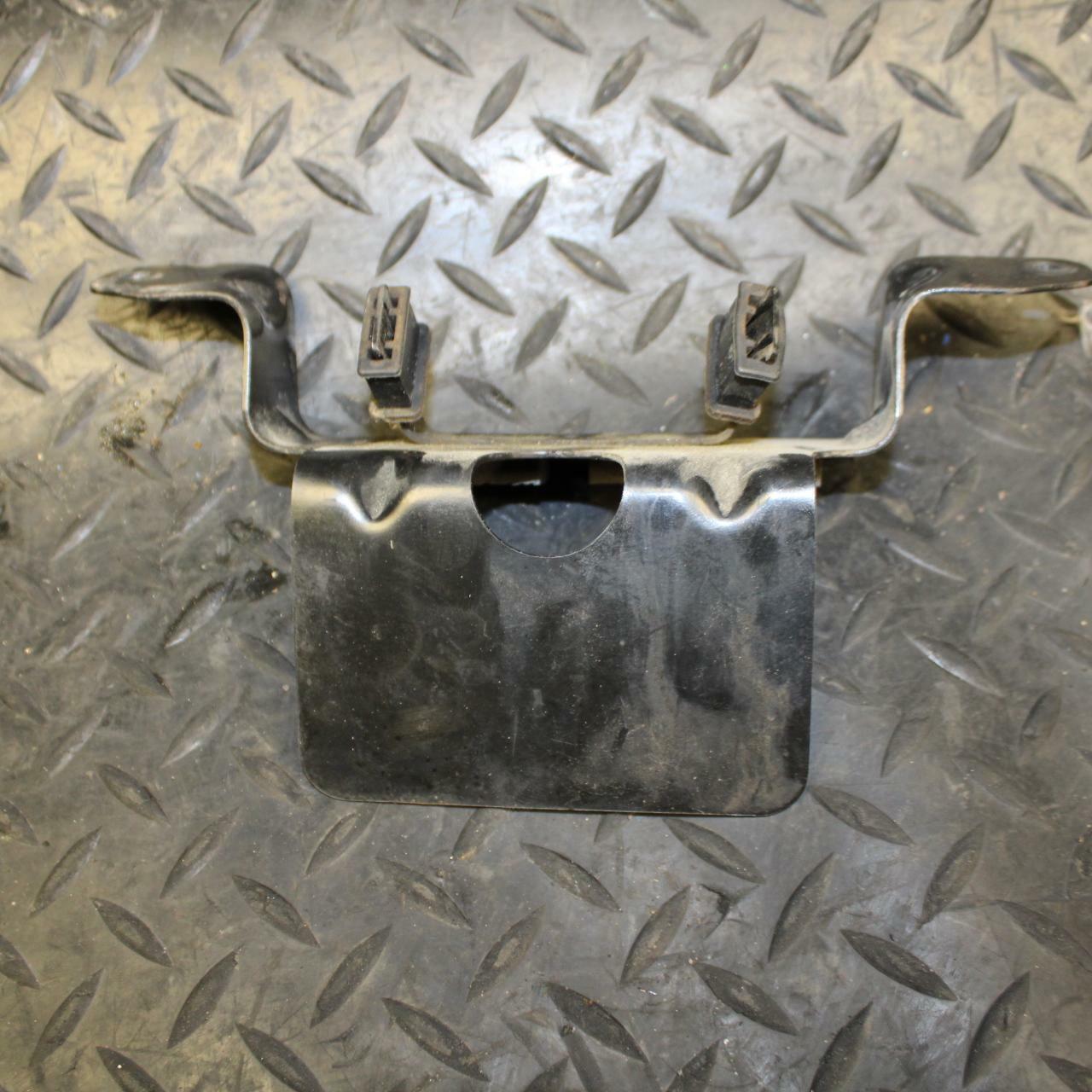 05-06 SUZUKI KATANA 750 GSX750F BATTERY HOLD DOWN CLAMP STRAP bb166