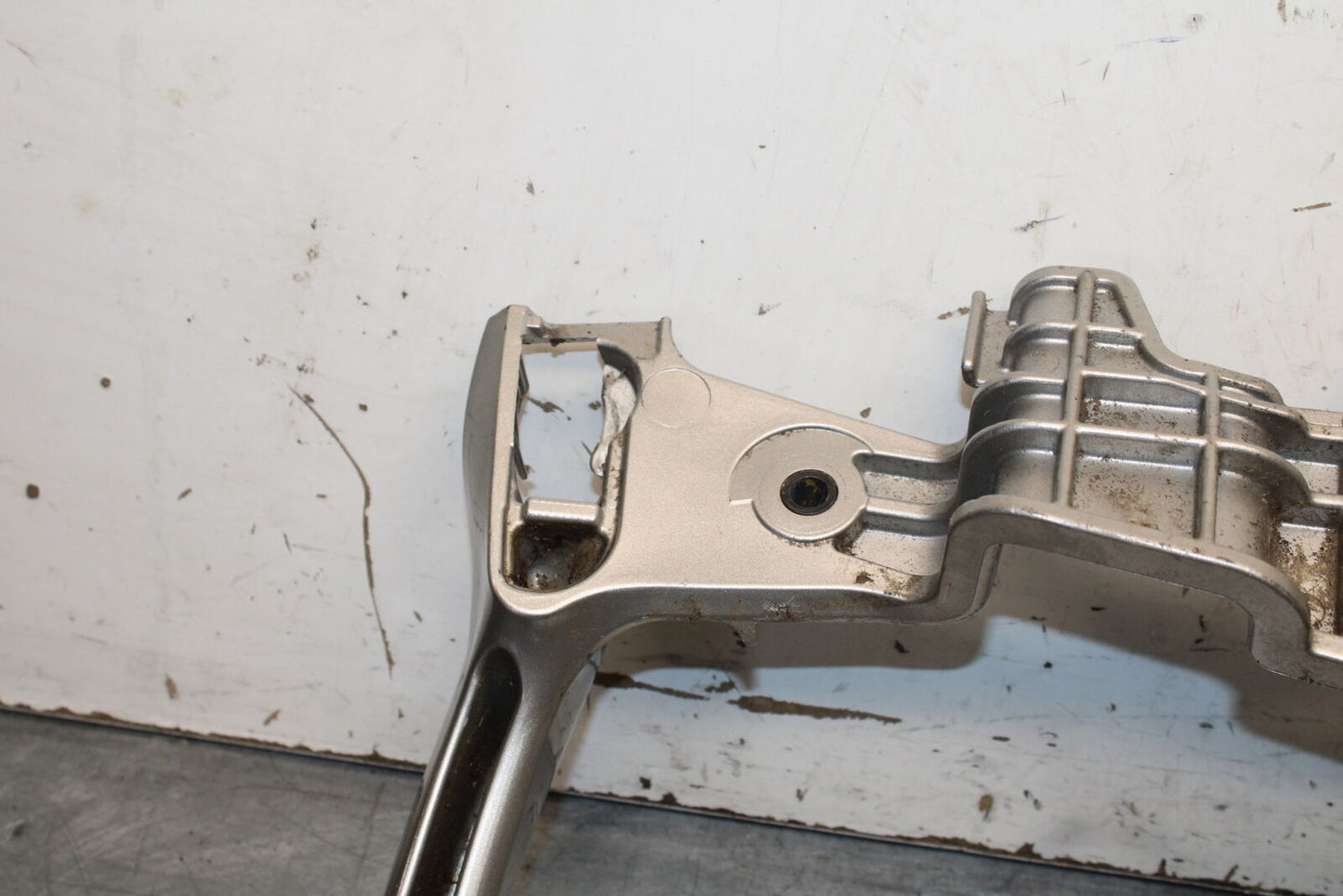 04-12 HONDA ST1300A PASSENGER REAR SEAT GRAB BAR HANDLE BB669