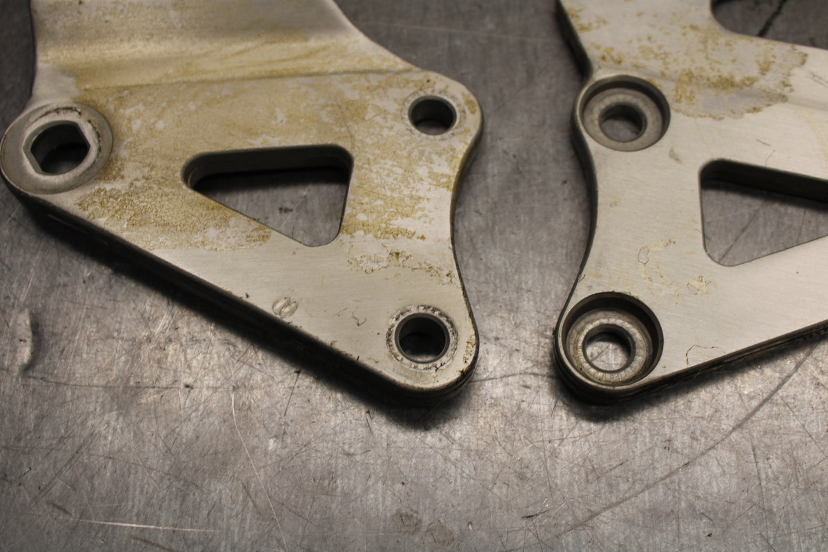 91-92 SUZUKI GSXR750 M  LEFT RIGHT REARSET DRIVER PEG BRACKETS MOUNTS BB125