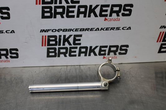 05-06 SUZUKI GSXR1000 RIGHT CLIP ON HANDLEBAR BB773