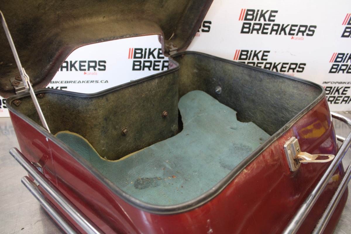76-77 HONDA GOLDWING 1000 REAR TRUNK COMPARTMENT BB171