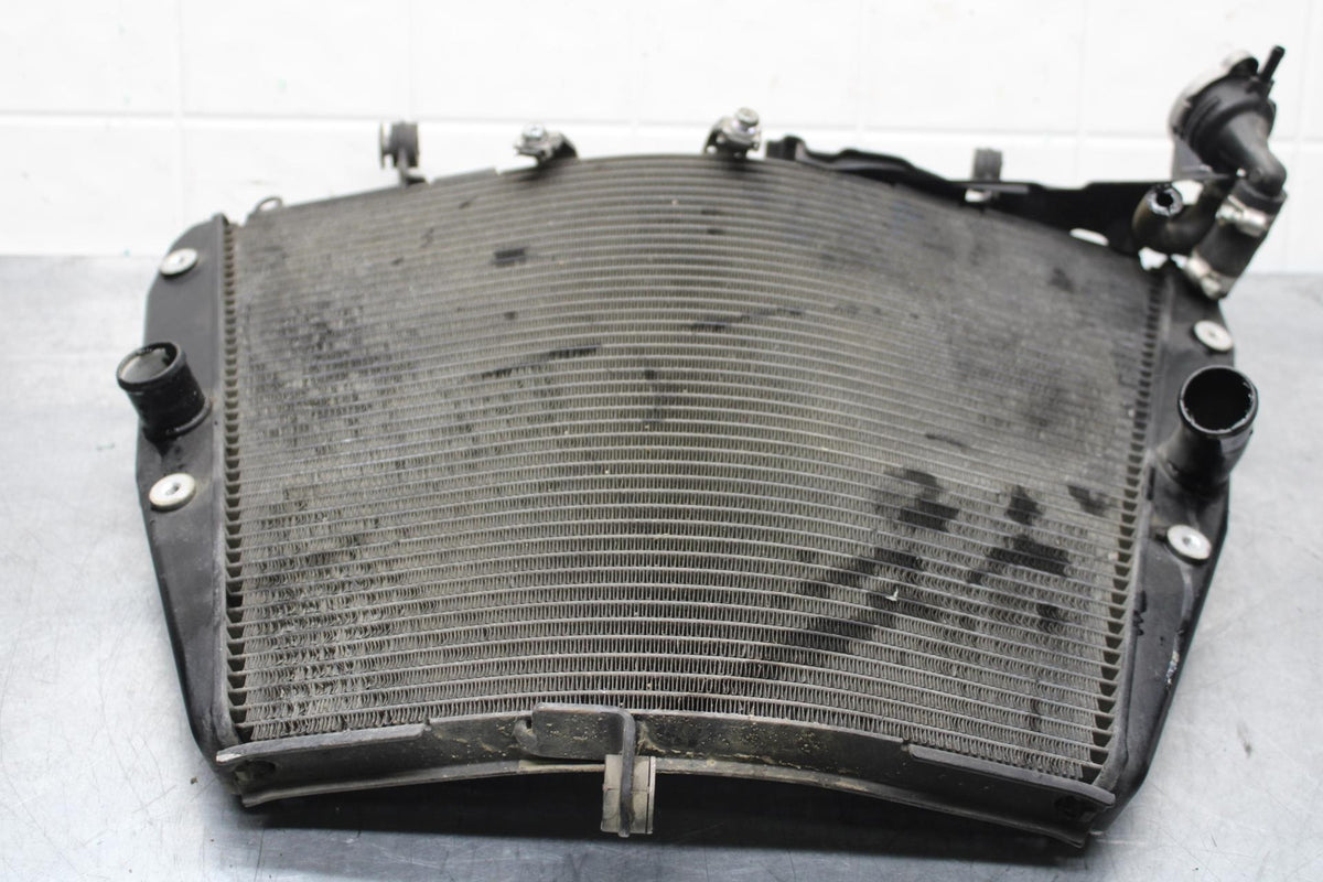 2008 Honda CBR1000RR ENGINE RADIATOR MOTOR COOLER COOLING RADIATER BB579