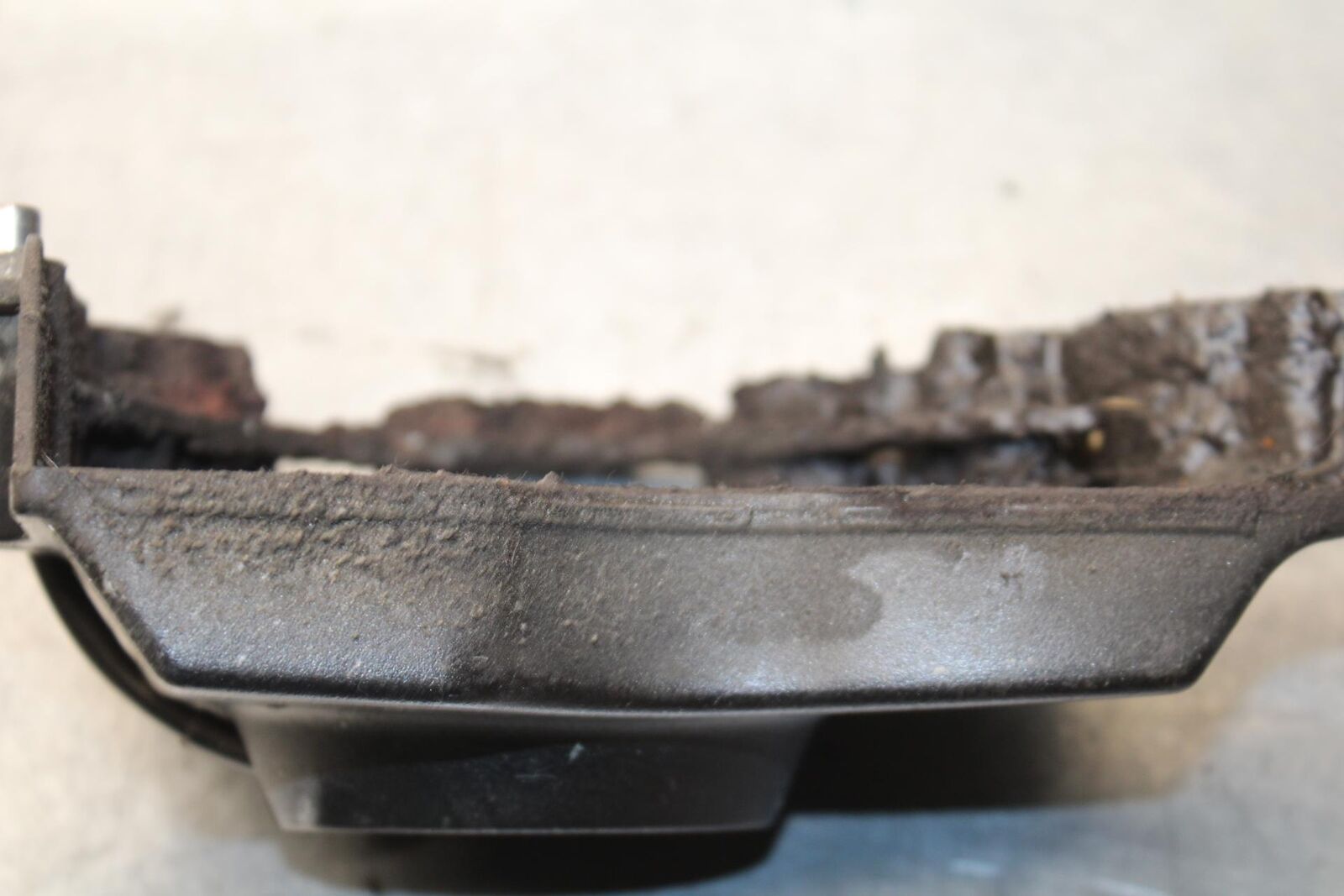 2011 Kawasaki Ninja ZX6R ZX600R ENGINE SPROCKET COVER BB587