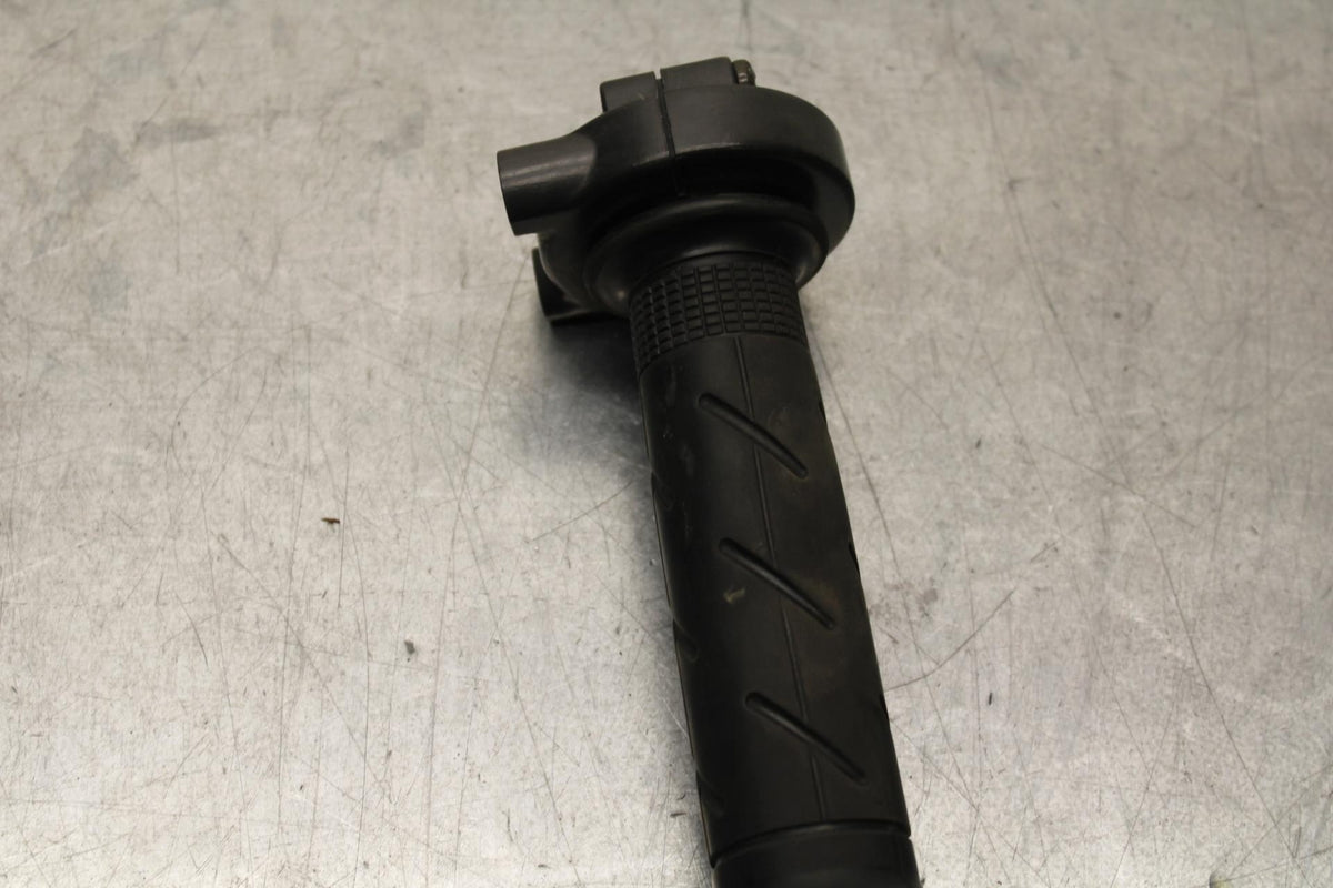 2000 Honda Super Hawk 1000 VTR1000F RIGHT THROTTLE GRIP BB577