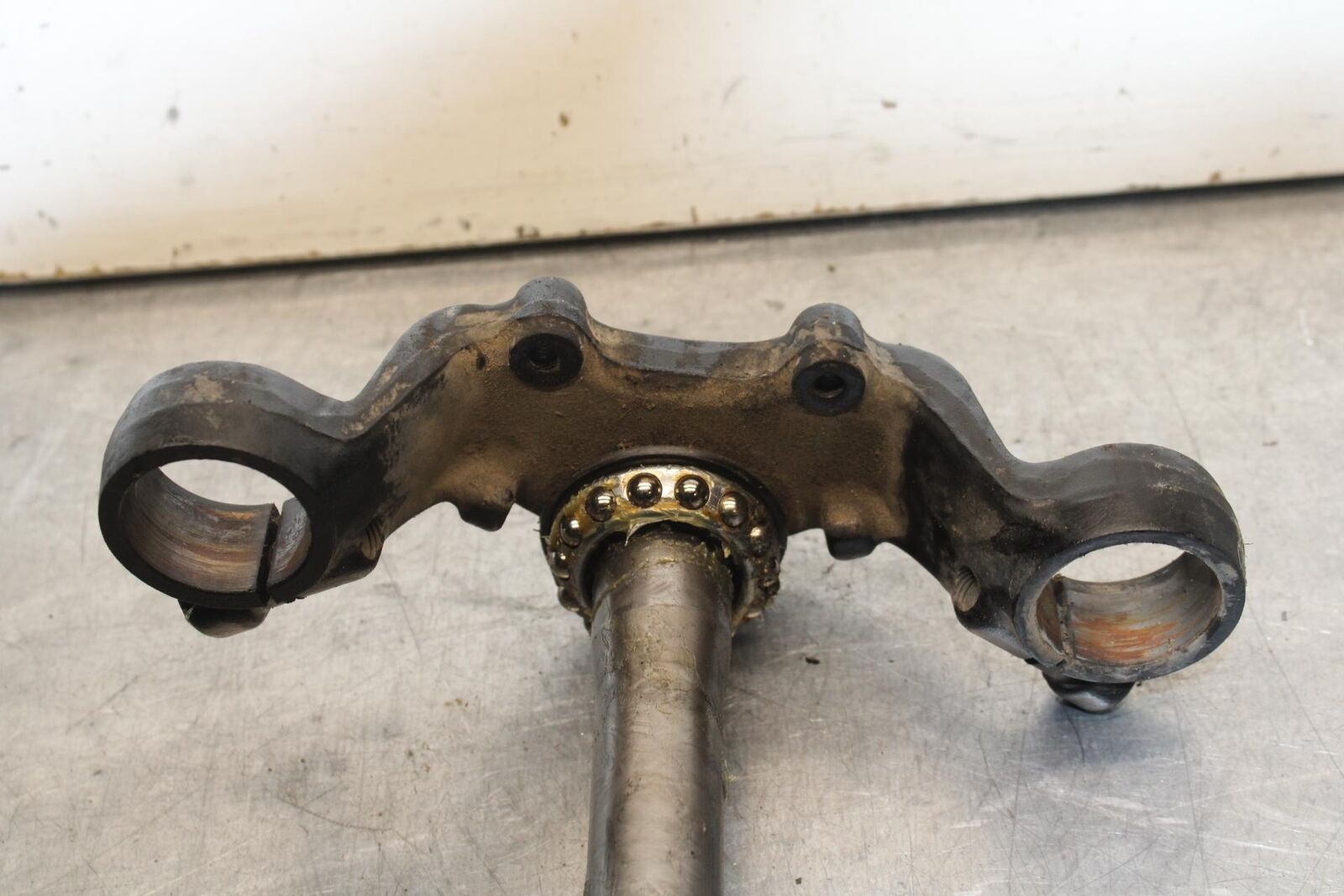1985 Honda Shadow 500 VT500C FRONT FORKS CLAMP LOWER TRIPLE TREE STEM BB615