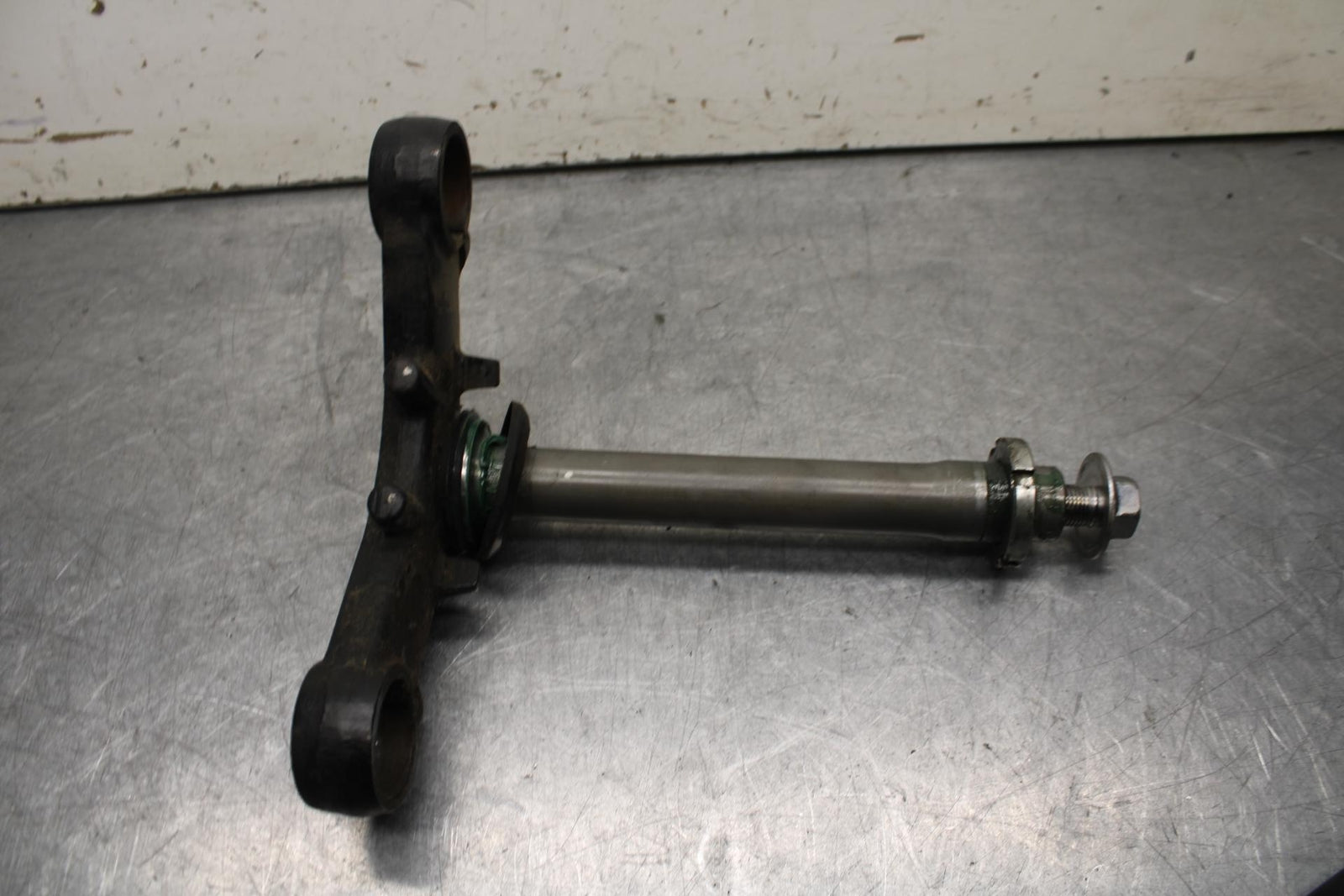 15-16 KAWASAKI EX300 FRONT FORKS CLAMP LOWER TRIPLE TREE STEM BB635