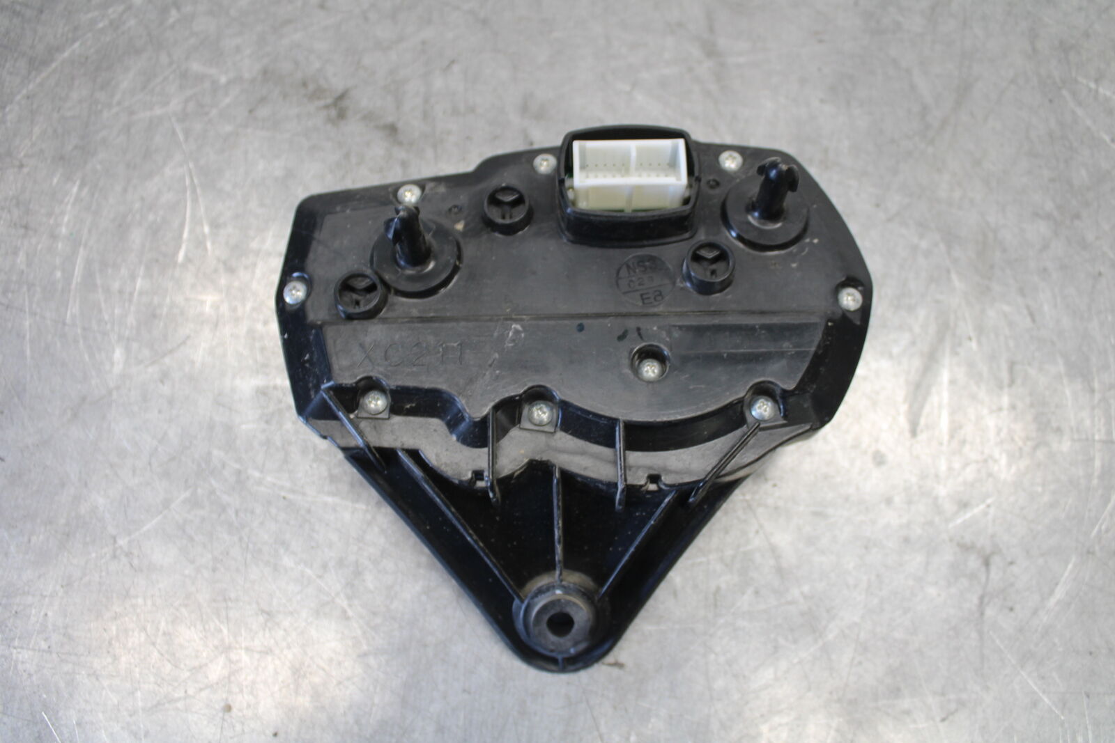 06-07 SUZUKI GSXR 600 SPEEDO TACH GAUGES CLUSTER SPEEDOMETER TACHOMETER BB694