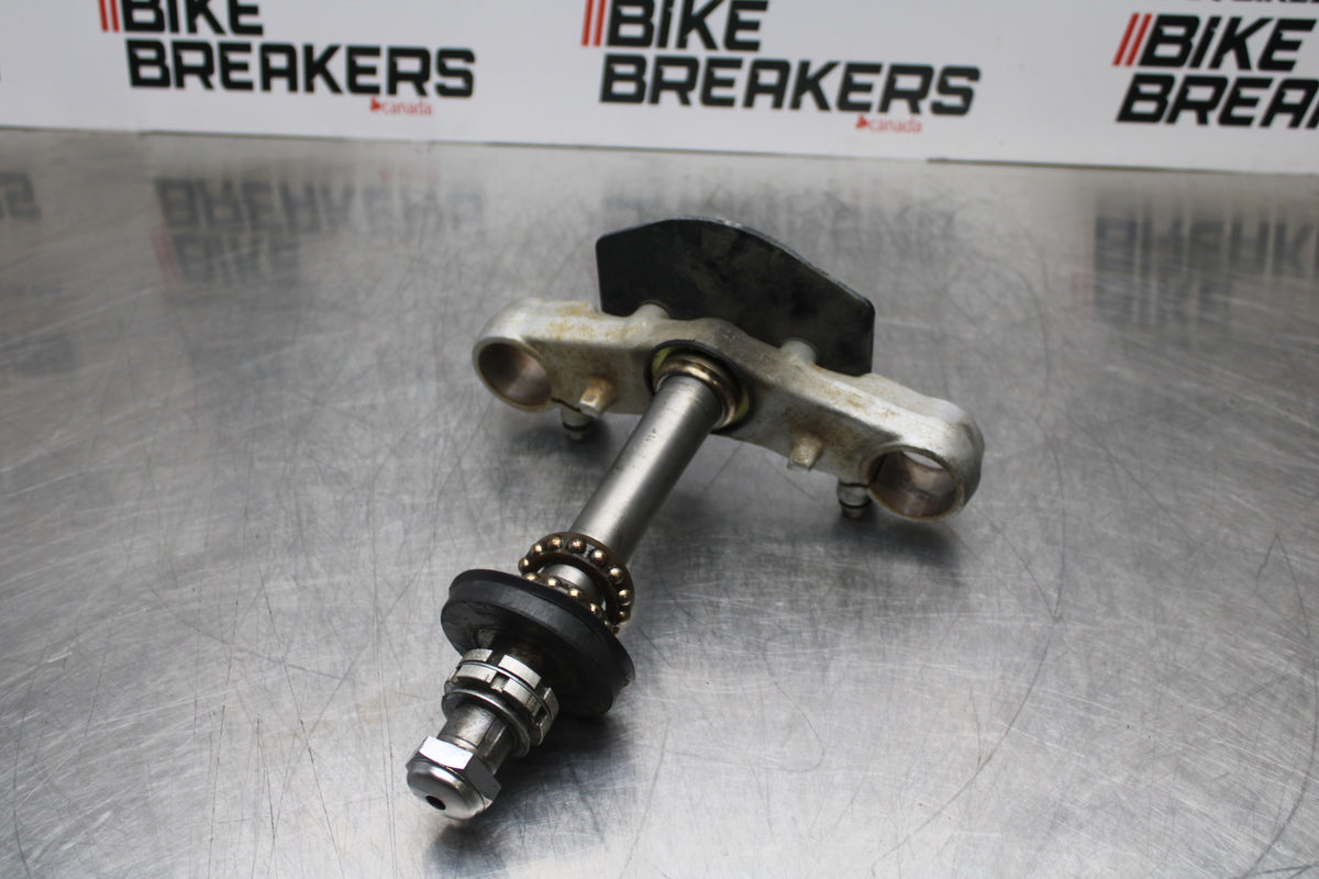 03 SUZUKI SV650S FRONT FORKS CLAMP LOWER TRIPLE TREE STEM BB167