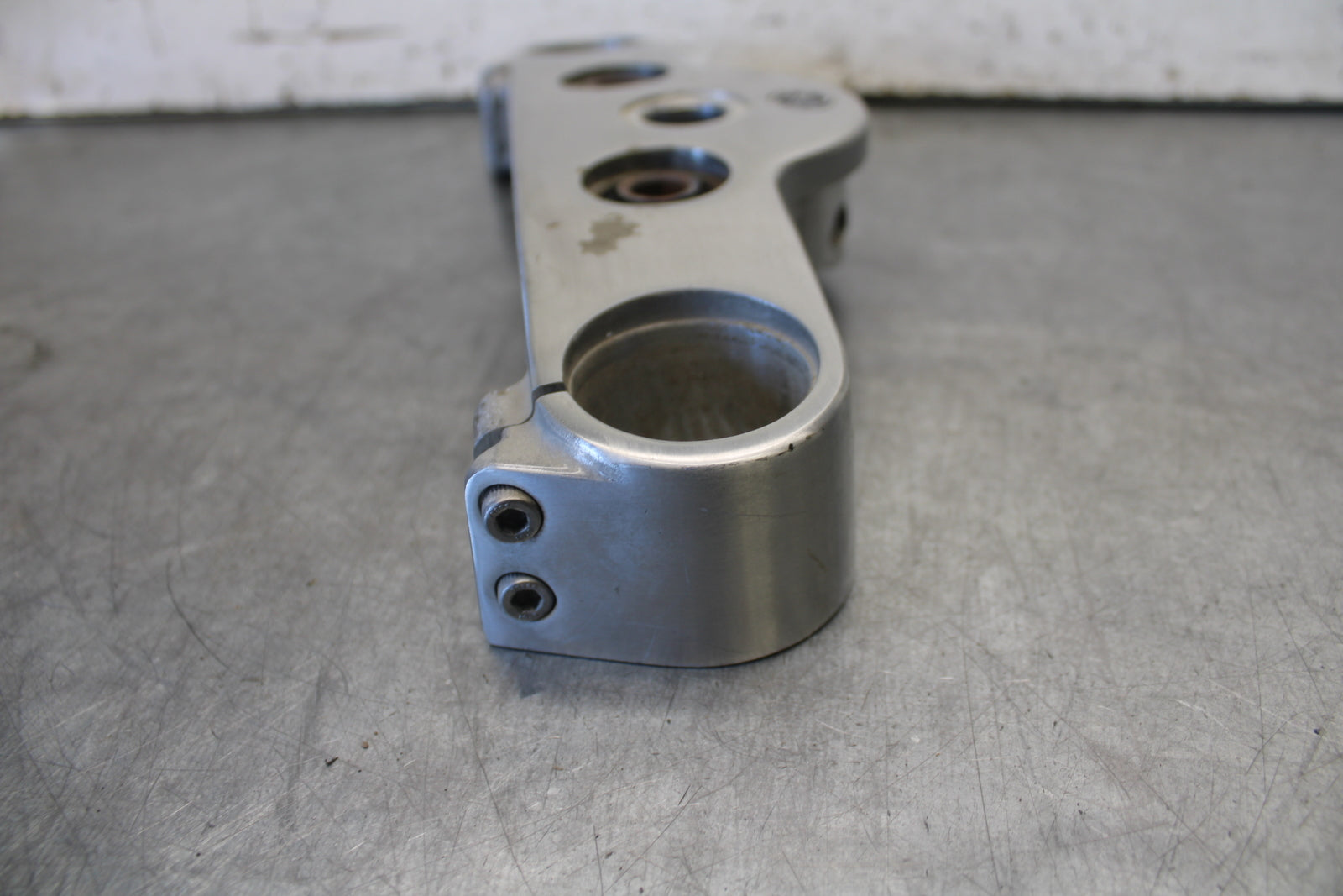05-06 YAMAHA ROYAL STAR FORKS UPPER TRIPLE TREE CLAMP BB697