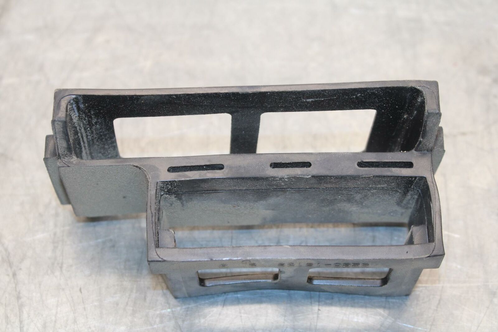 19-20 KAWASAKI NINJA ZX6R ECU CONTROLLER UNIT  ECM HOLDER SUPPORT RUBBER  BB419