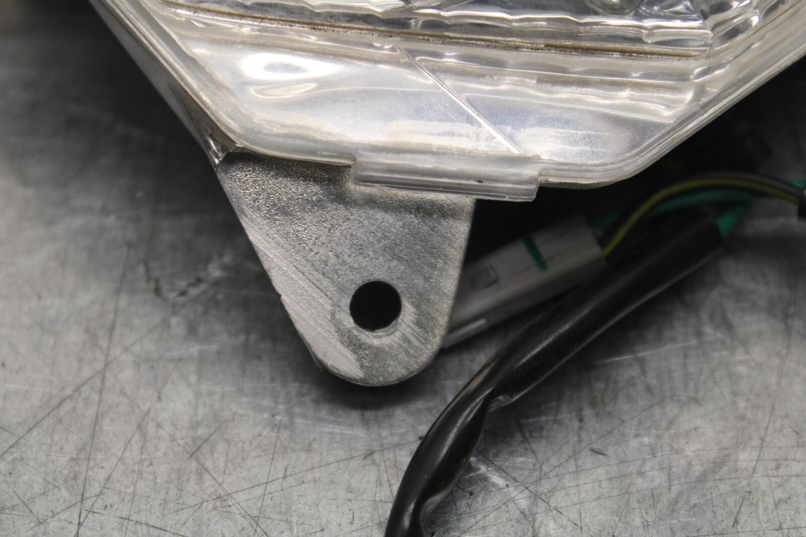 17-20 KAWASAKI NINJA EX650 ABS RIGHT FRONT TURN SIGNAL LIGHT INDICATOR BB88