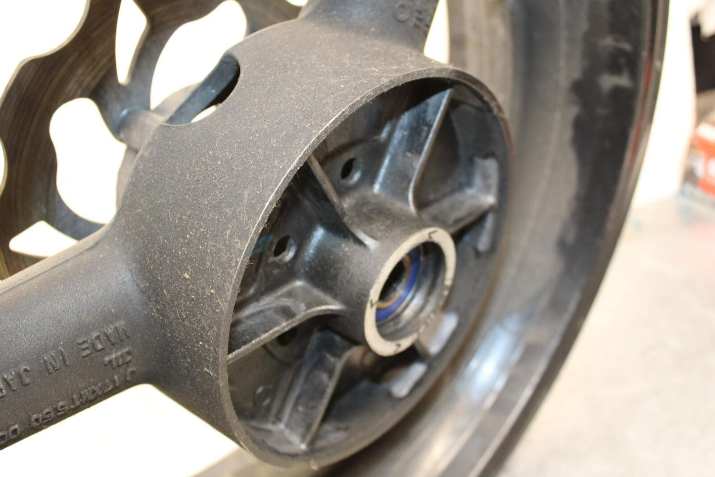 1997 Suzuki Bandit 1200 GSF1200S REAR ROTOR AND REAR WHEEL BRAKE DISC BB559