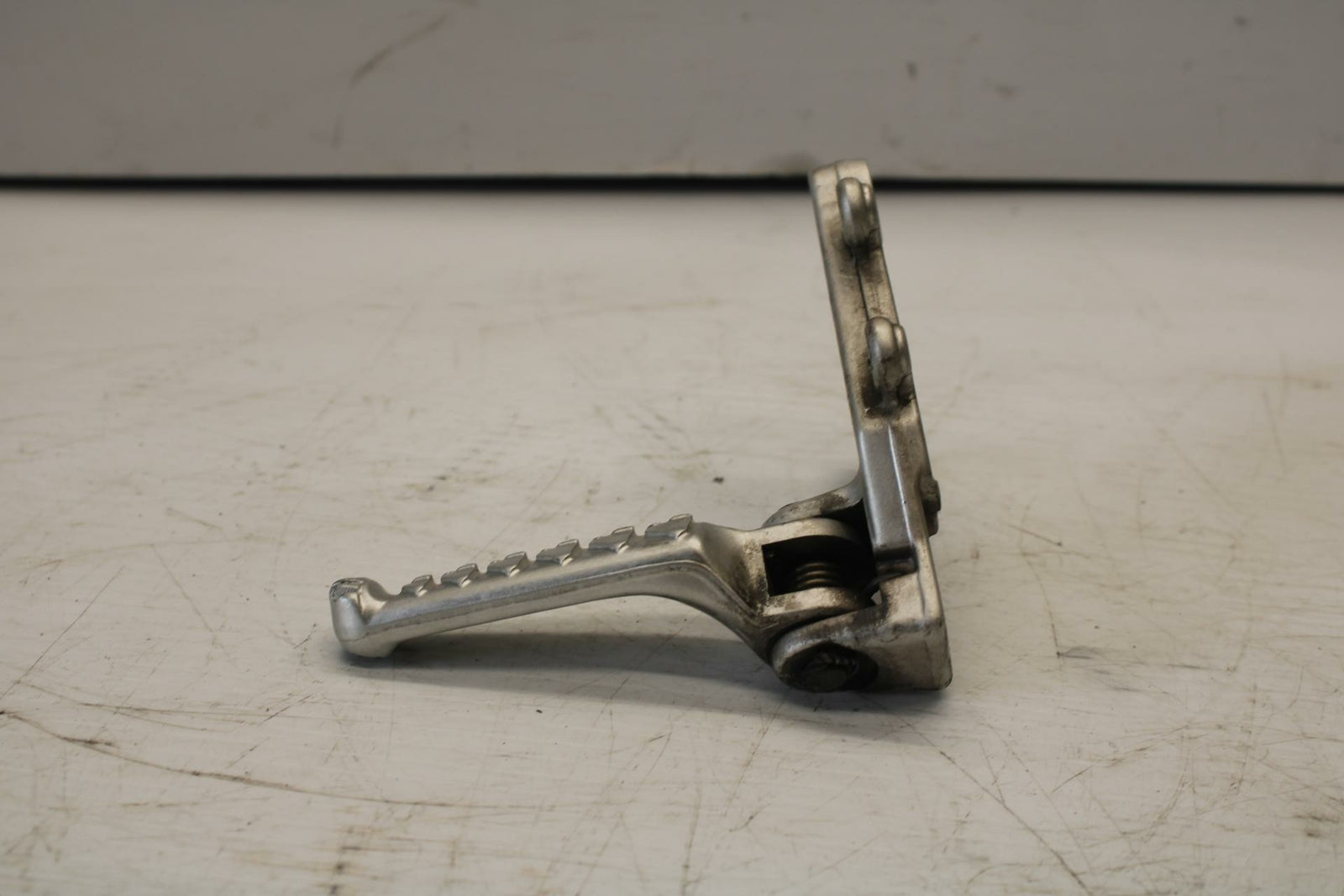 10-11 APRILIA RSV4 LEFT REARSET REAR SET DRIVER FOOT PEG REST STOP BB268