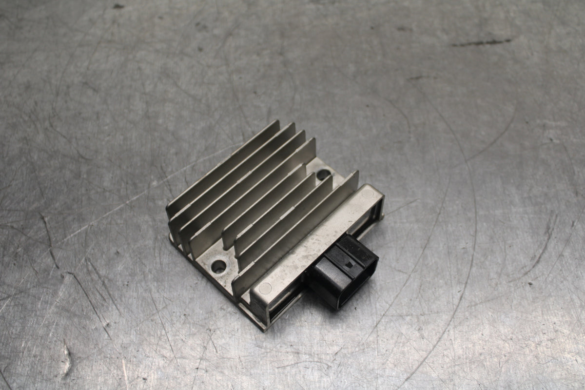 18-23 KAWASAKI NINJA 400 EX400 ABS RECTIFIER VOLTAGE REGULATOR BB747