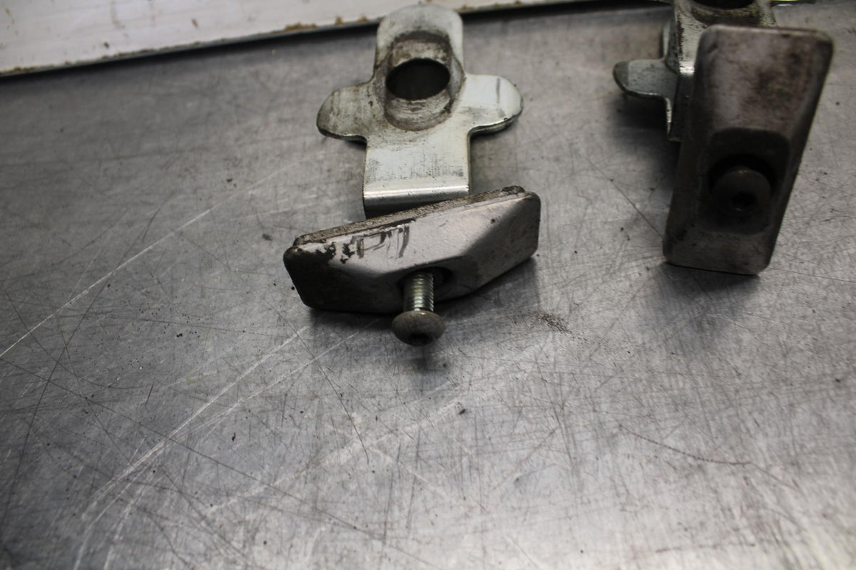 1995 Suzuki RF600R SWINGARM CHAIN TENSIONER ADJUSTMENT BRACKETS  BB615
