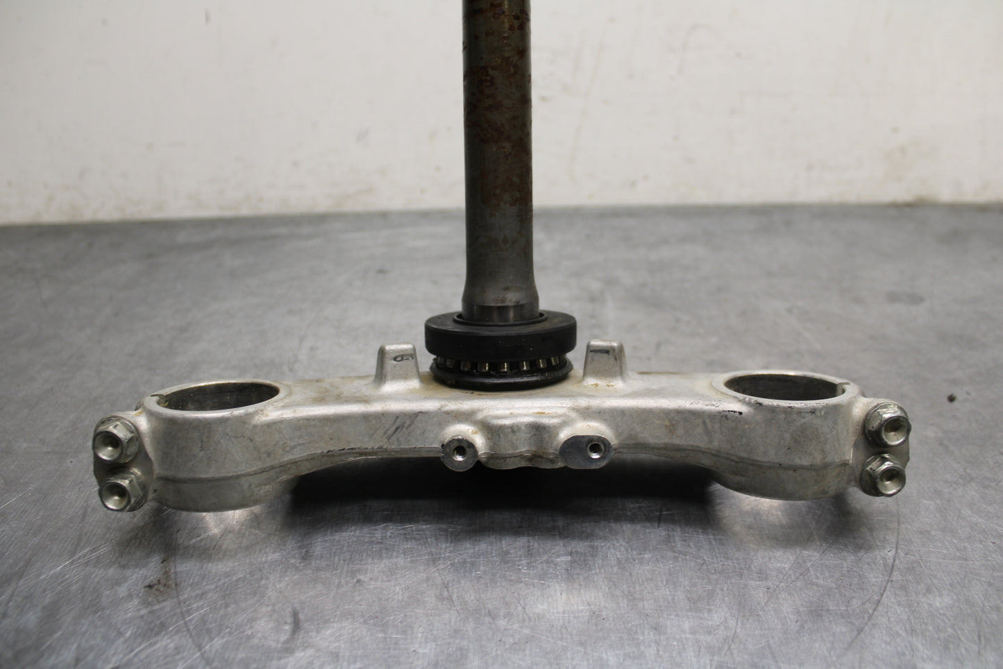 13-16 SUZUKI BANDIT 1250S ABS FRONT FORKS CLAMP LOWER TRIPLE TREE STEM BB134