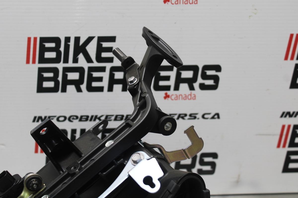 23-24 KAWASAKI NINJA ZX14R NEW!! UPPER FAIRING MIRROR GAUGES STAY BRACKET BB764