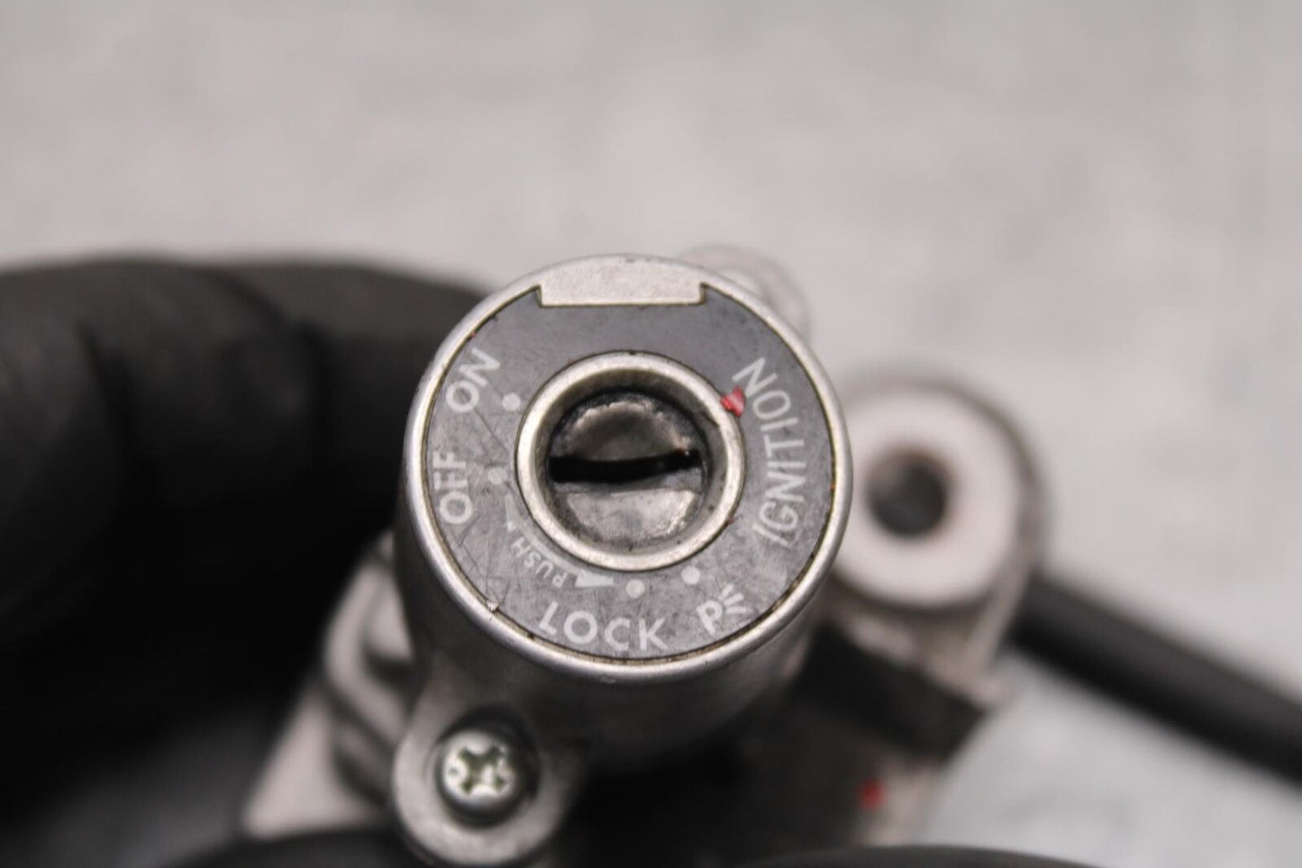 2006 Suzuki SV650 IGNITION LOCK KEY SET / GAS CAP AND SEAT LOCK 37000-16841 BB93