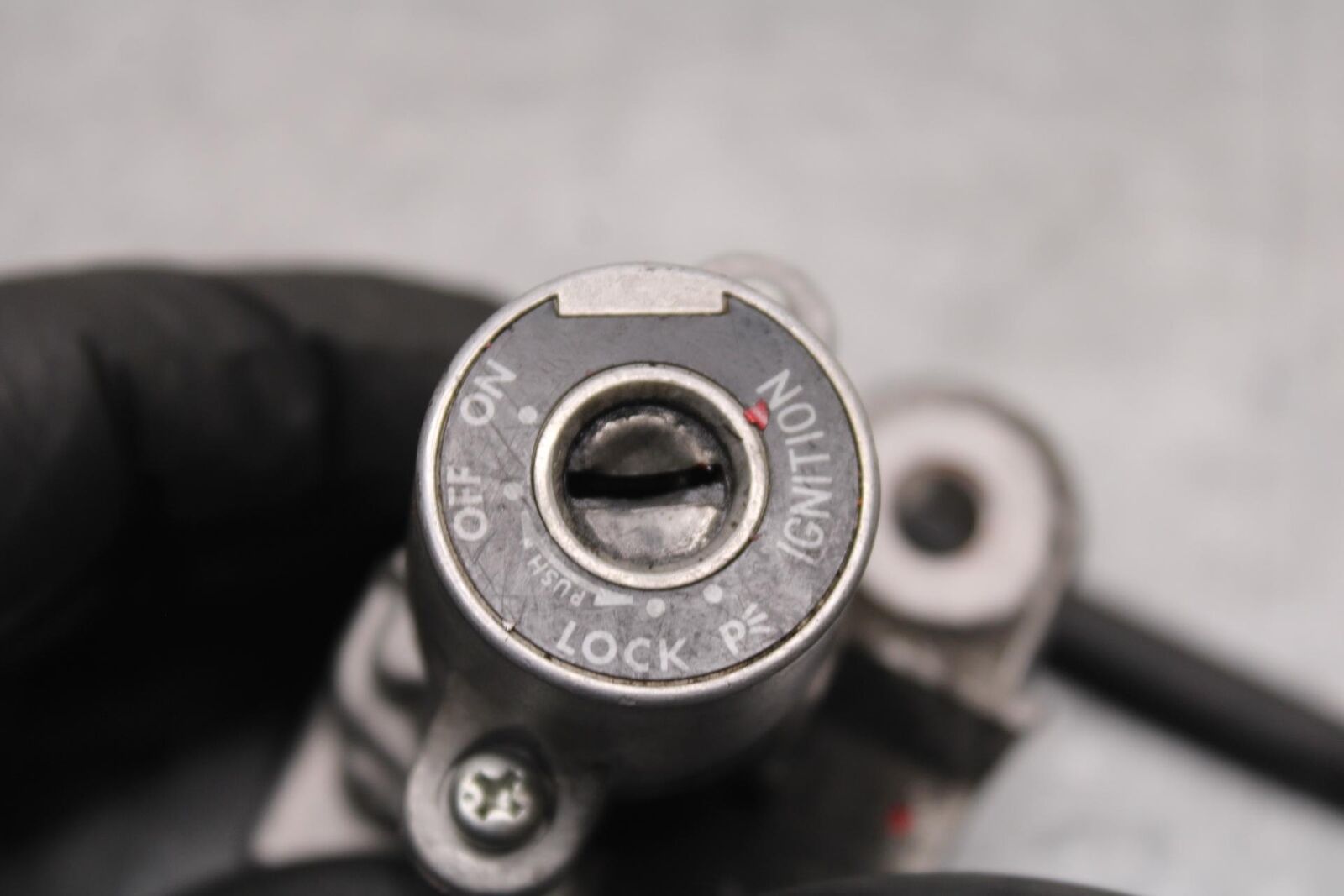 2006 Suzuki SV650 IGNITION LOCK KEY SET / GAS CAP AND SEAT LOCK 37000-16841 BB93