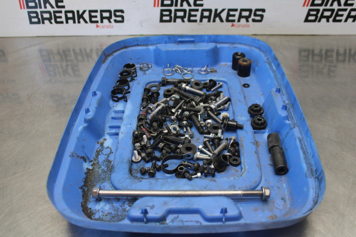 24-25 KAWASAKI ELIMINATOR 450 MOUNTING BOLTS HARDWARE SCREWS BB869