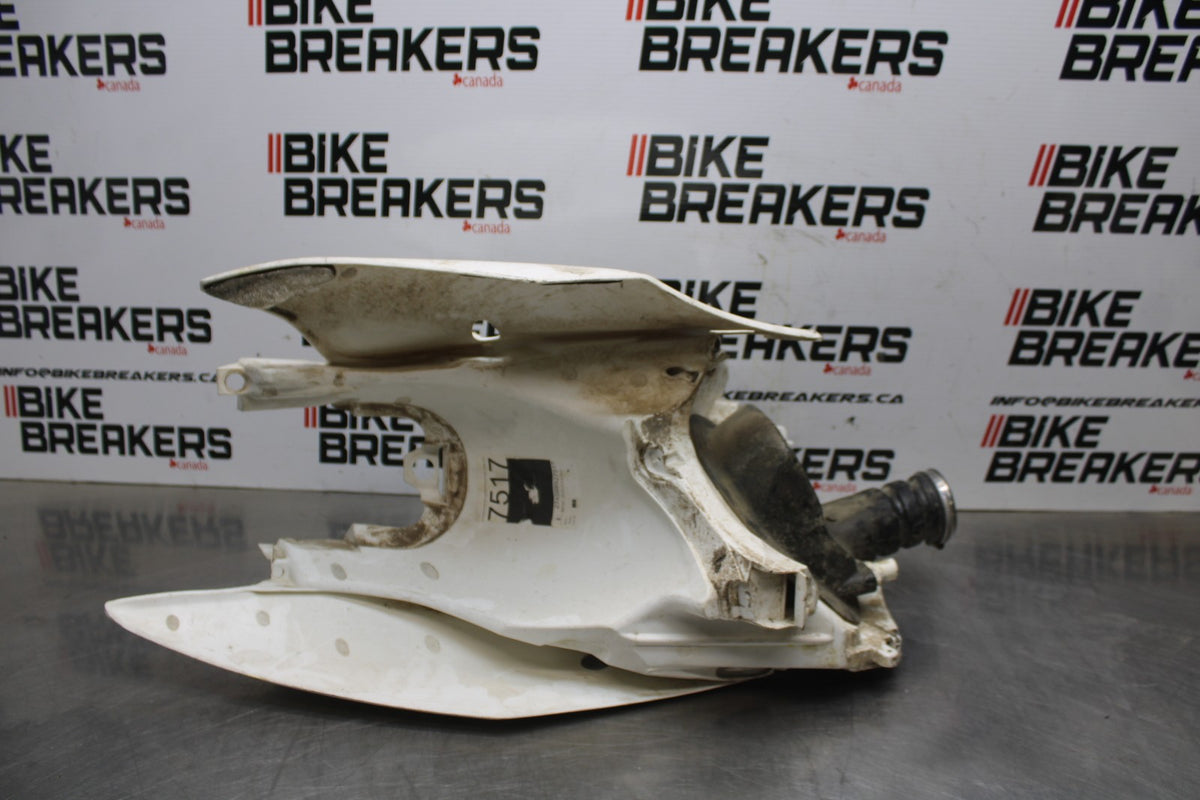13 KTM 350 SXF AIR CLEANER FILTER BOX BB104