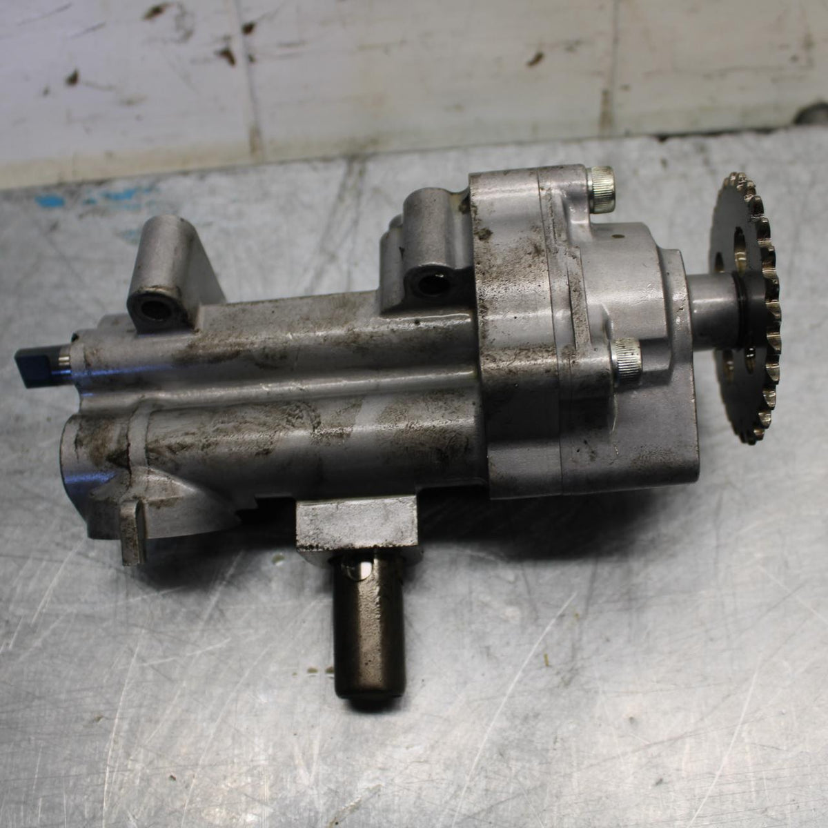 06-07 SUZUKI GSXR600 ENGINE MOTOR OIL PUMP BB447
