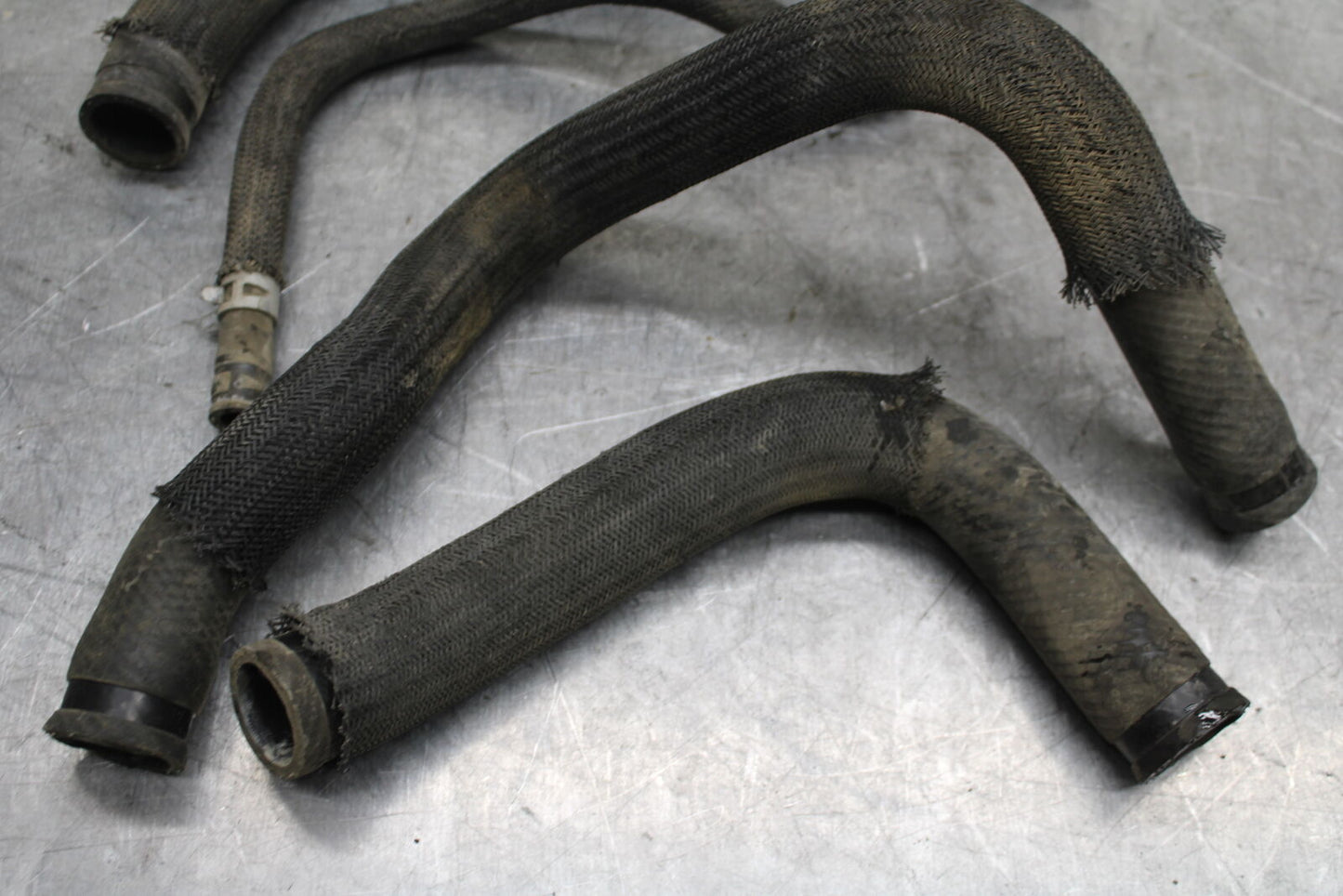 08-10 SUZUKI GSXR 600 RADIATOR HOSES ENGINE COOLANT WATER PIPES HOSE SET  BB721