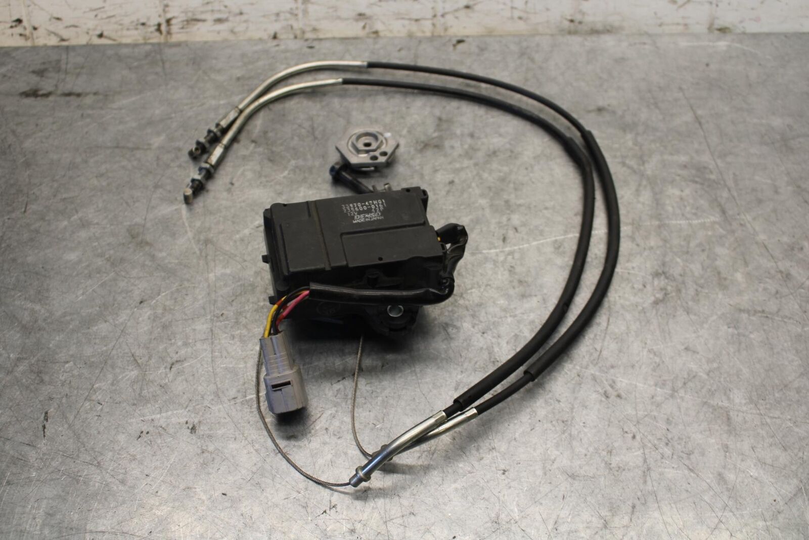 11-23 SUZUKI GSXR 750 EXHAUST VALVE SERVO MOTOR BB54