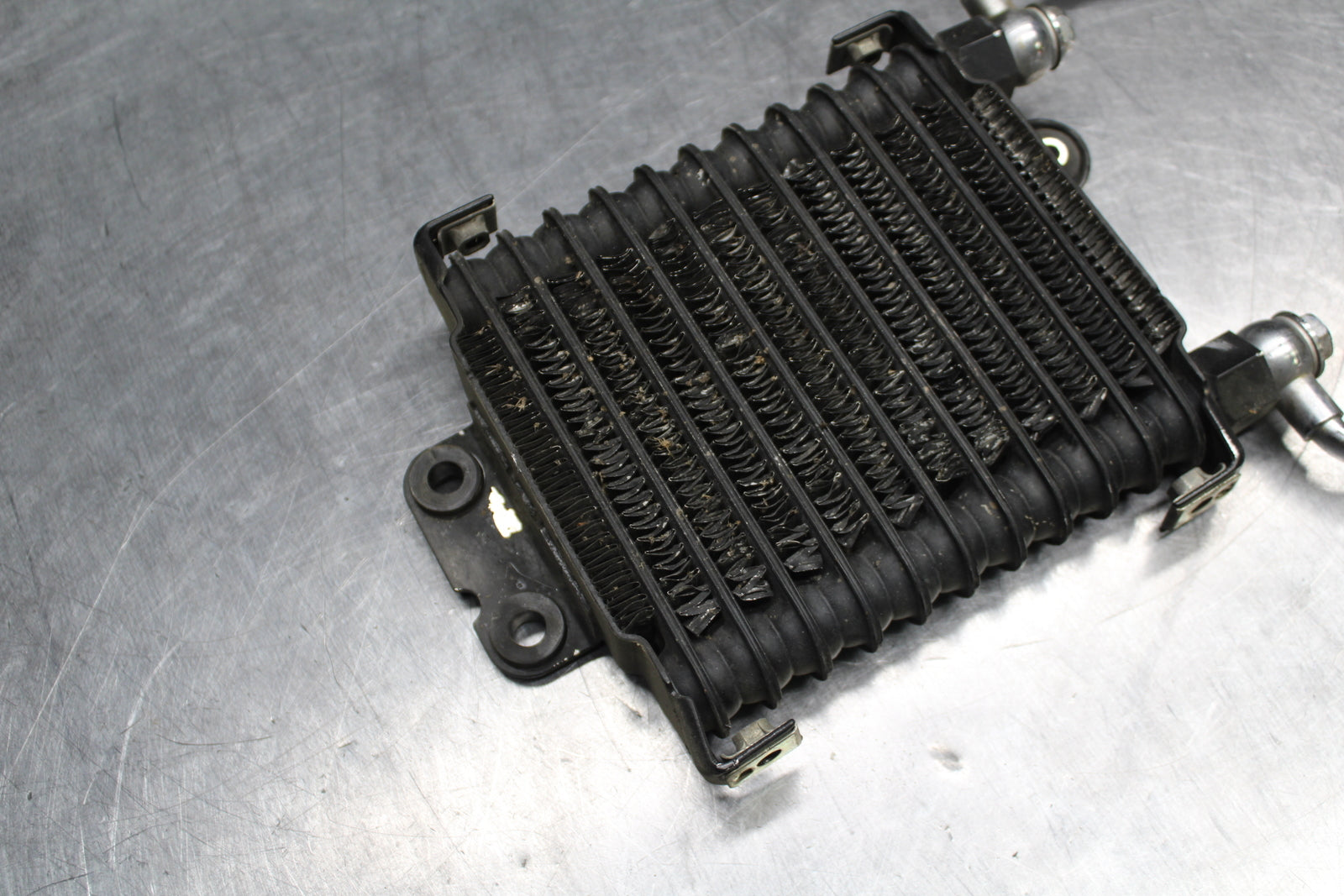 00 SUZUKI INTRUDER 1500 VL1500 ENGINE MOTOR OIL COOLER  BB761