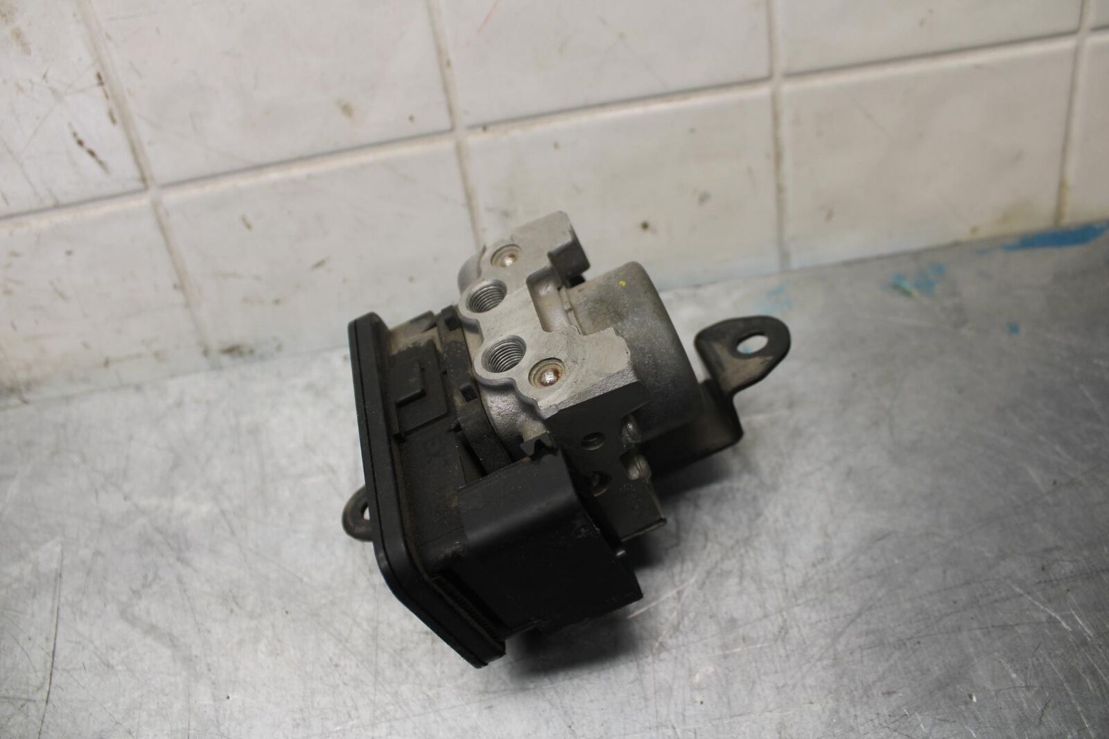 2015 Kawasaki Ninja 300 EX300B ABS ABS PUMP UNIT MODULE BB518
