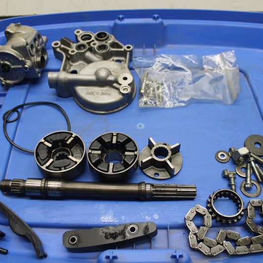 1985 Kawasaki Ninja 900R ZX900A ENGINE MOTOR OIL PUMP AND PARTS LOT BB84