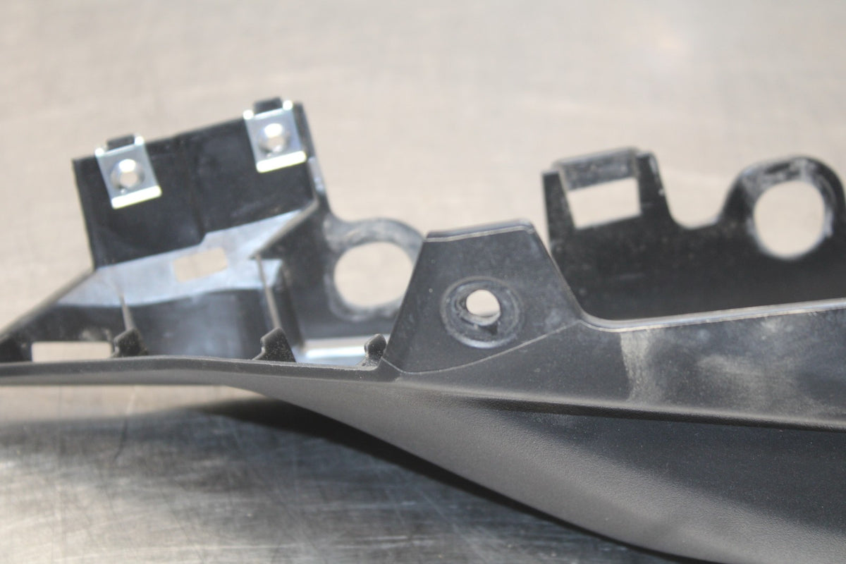 22-25 YAMAHA YZF R7 INNER LEFT REAR BACK TAIL FAIRING COWL SHROUD BB769