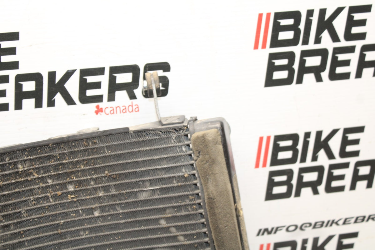 05 YAMAHA YZF R6 ENGINE RADIATOR MOTOR COOLER COOLING RADIATER BB814