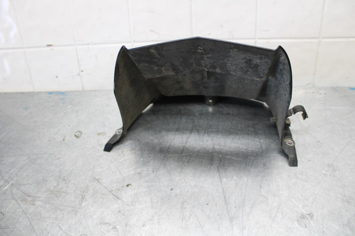 08-16 YAMAHA YZF R6 REAR WHEEL TIRE HUGGER FENDER 2C0-21650-00-00 BB436