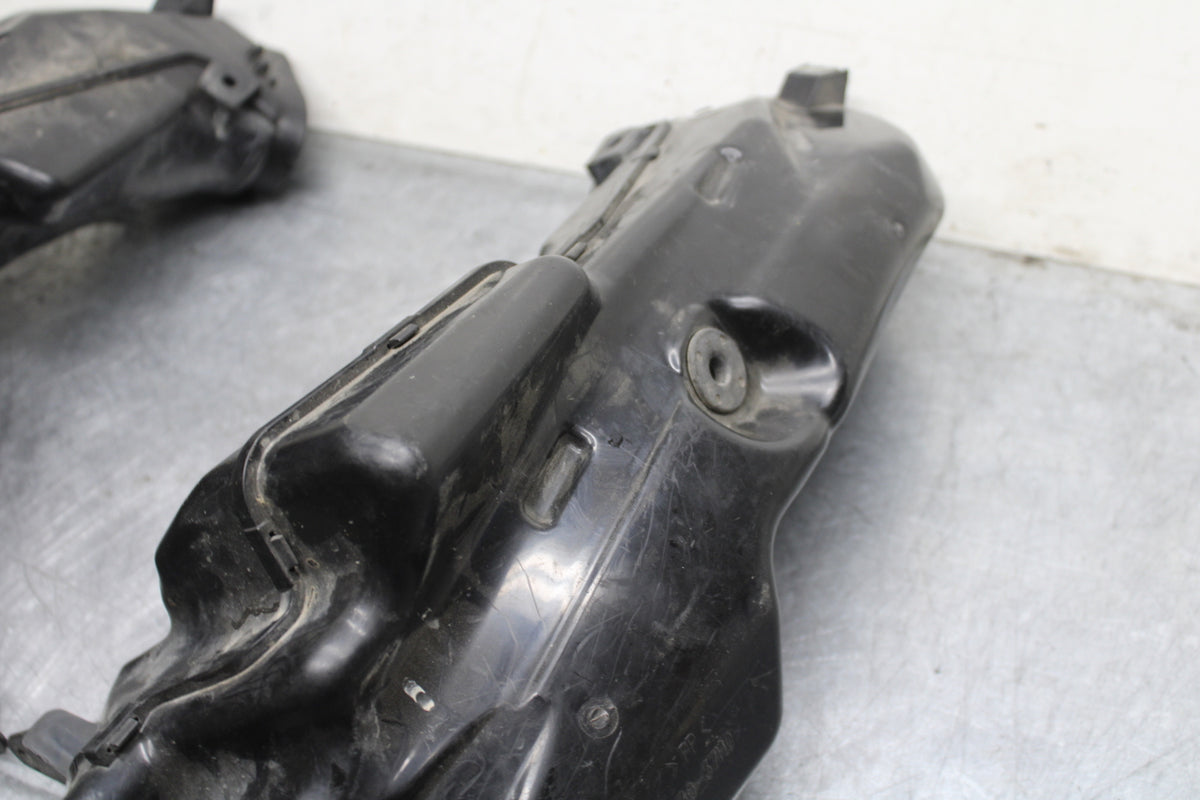08-10 SUZUKI GSXR 600 RIGHT LEFT AIR INTAKE DUCTS BB132