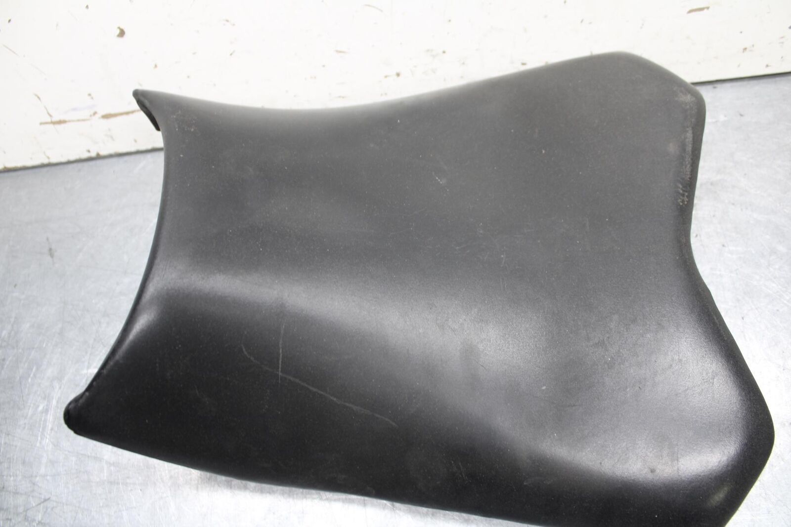 15-16 KAWASAKI EX300 FRONT DRIVERS SEAT PAD SADDLE PILLION BB635