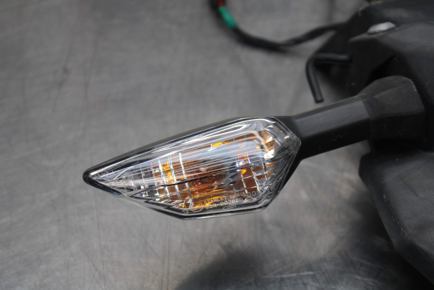 18-23 KAWASAKI NINJA 400 EX400 ABS REAR BACK FENDER MUD GUARD BB177