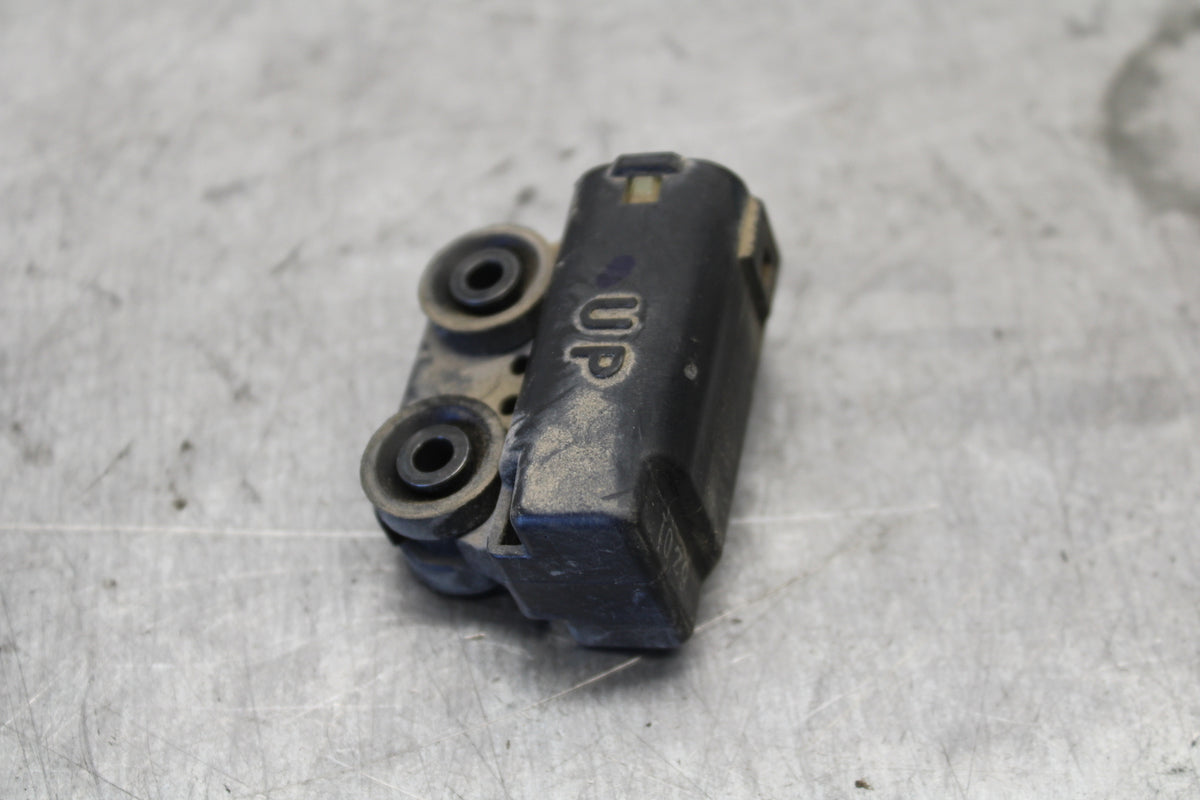 07-09 YAMAHA FZ6 TIP OVER BANK ANGLE CRASH SENSOR SWITCH  5PS-82576-01-00 BB713