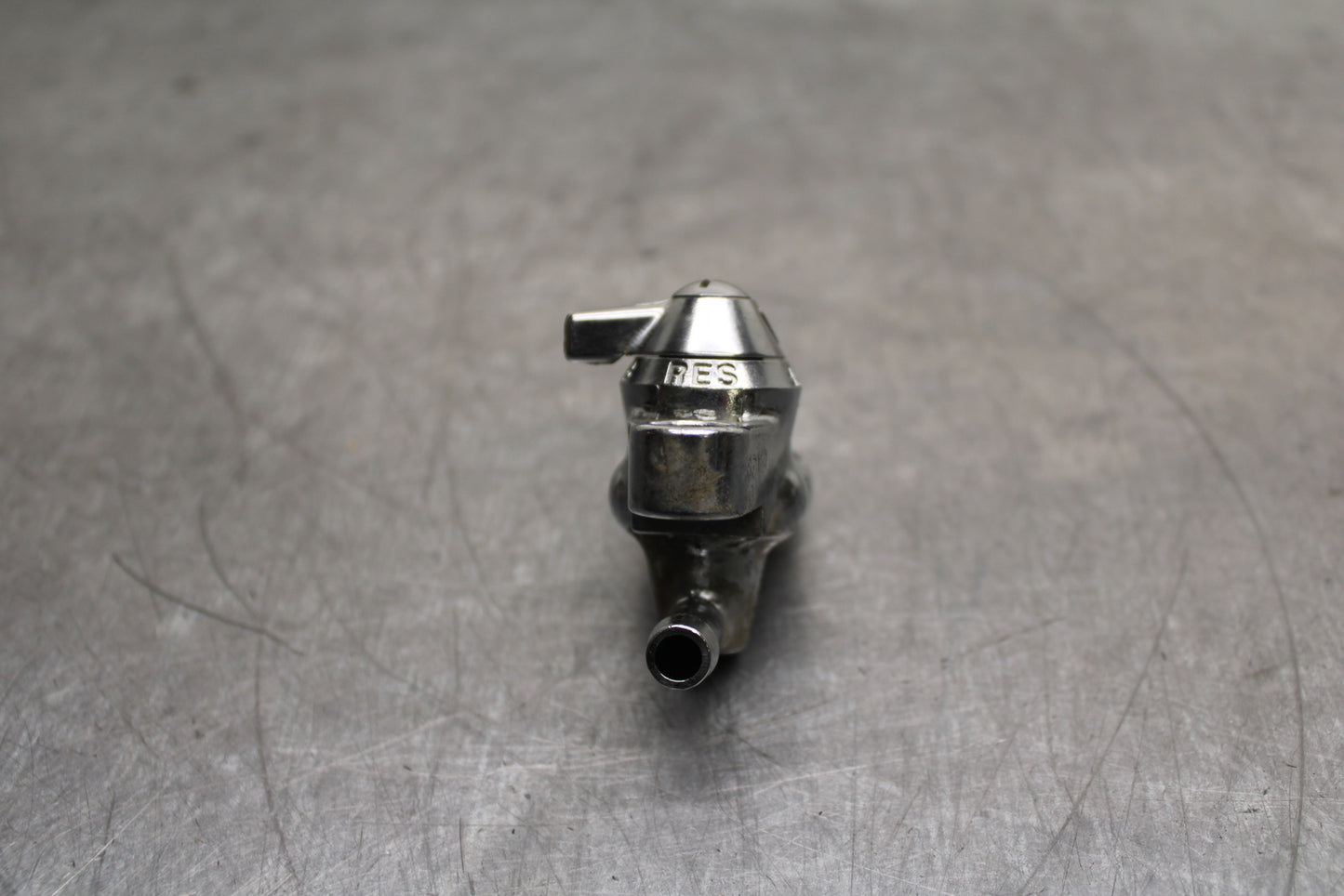 87-03 SUZUKI INTRUDER 1400 VS1400GLP GAS TANK FUEL PETCOCK BB752