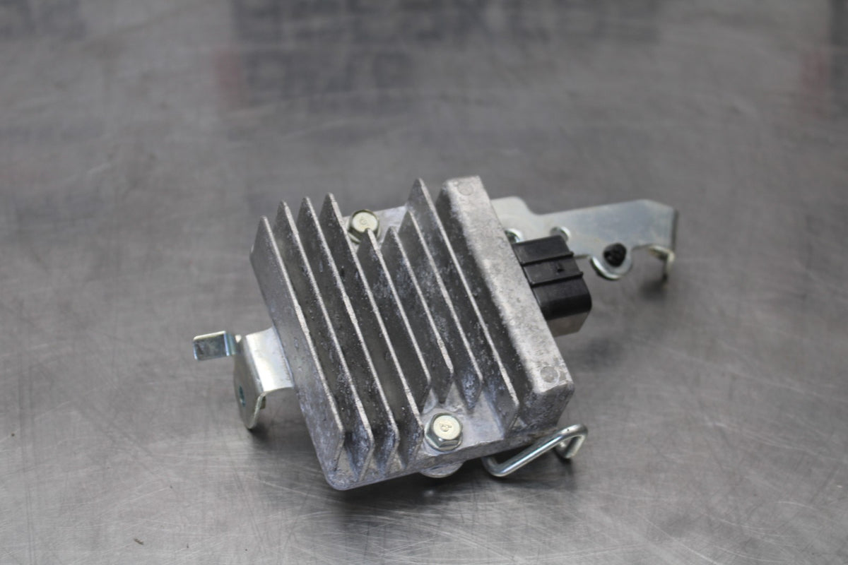 24-25 KAWASAKI ELIMINATOR 450 RECTIFIER VOLTAGE REGULATOR BB869