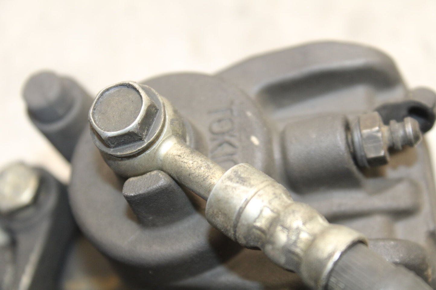 09-12 KAWASAKI NINJA ZX6R ZX600R REAR BACK BRAKE CALIPER W MOUNT BRACKET BB656