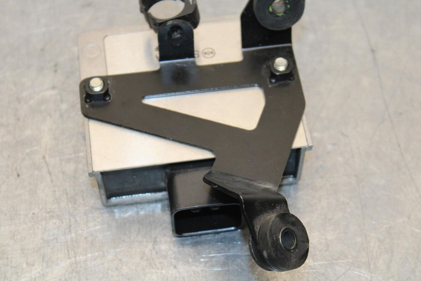 20 KAWASAKI Z400 ER400 ABS RECTIFIER VOLTAGE REGULATOR BB586