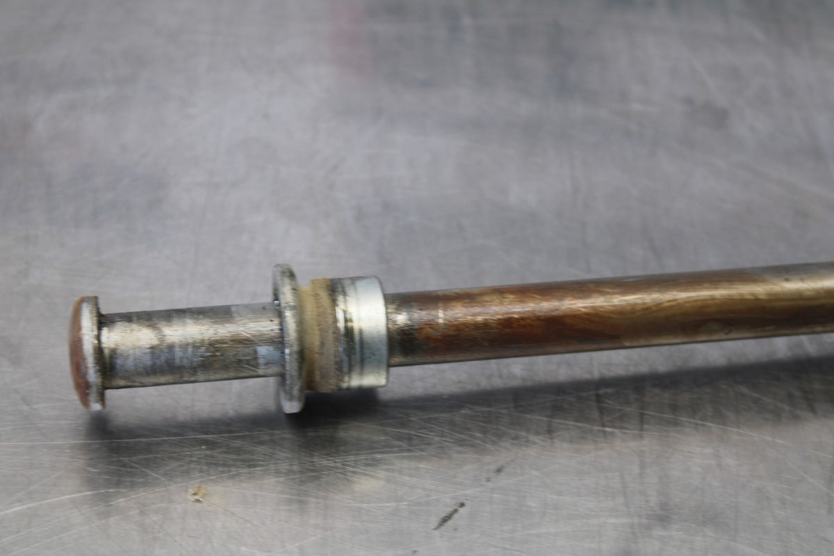03-08 HONDA VTX1300C REAR AXLE BACK WHEEL RIM PIVOT BOLT AXEL BB868