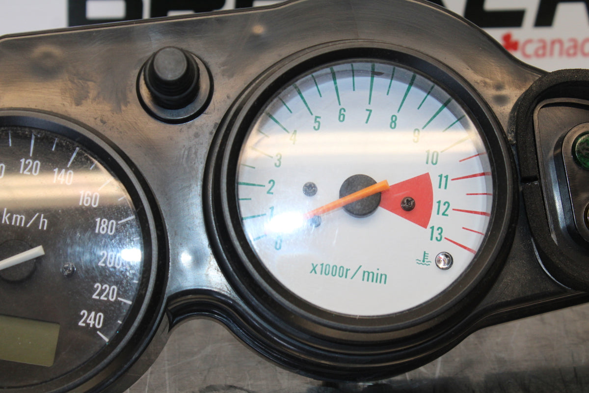 00 SUZUKI SV650 SPEEDO TACH GAUGES DISPLAY CLUSTER SPEEDOMETER TACHOMETER BB156
