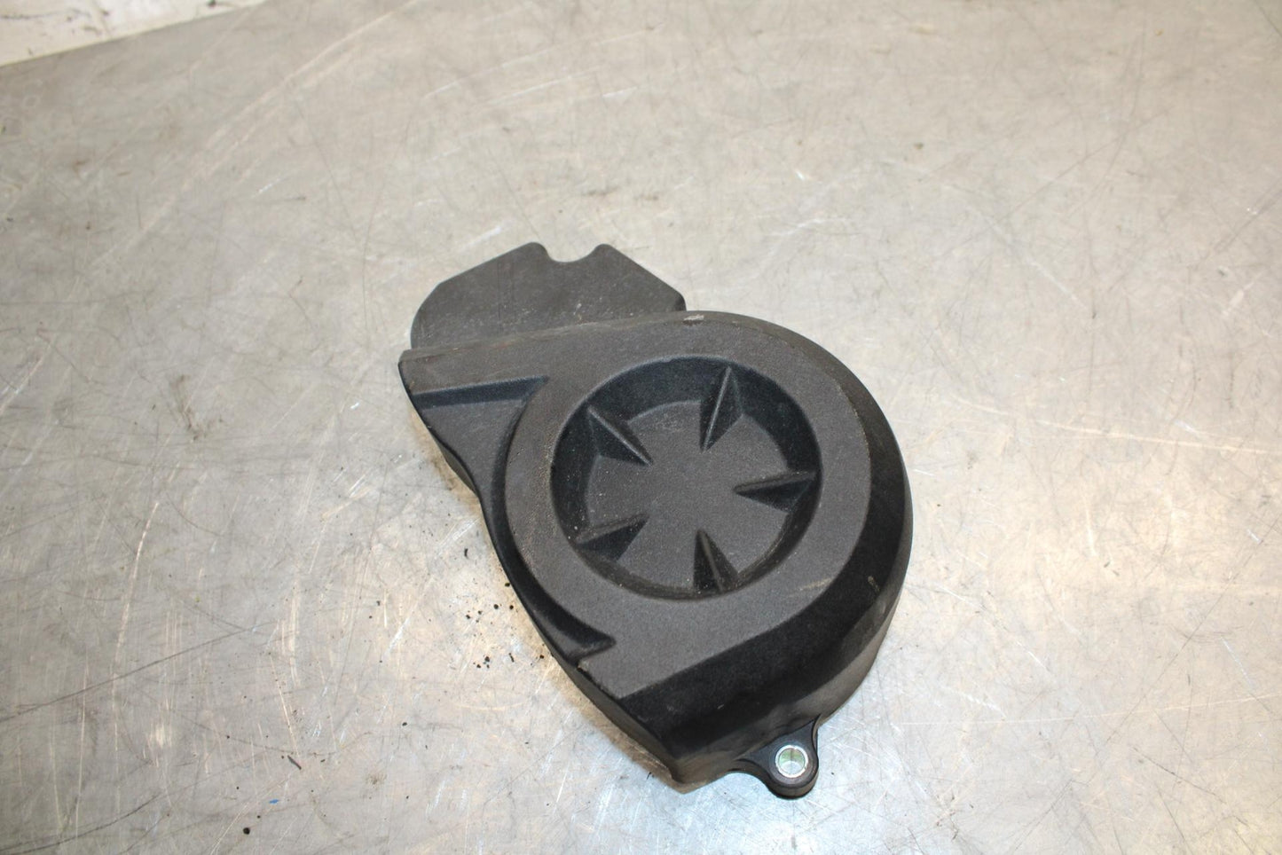 2008 Kawasaki Ninja ZX10R ZX1000E ENGINE SPROCKET COVER 14026-0054 BB524