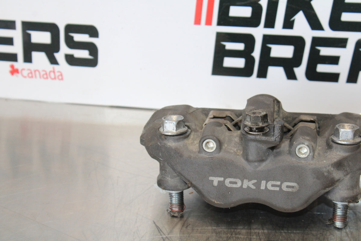 05-06 HONDA CBR600RR RIGHT LEFT FRONT BRAKE CALIPER SET PAIR CALIPERS BB159