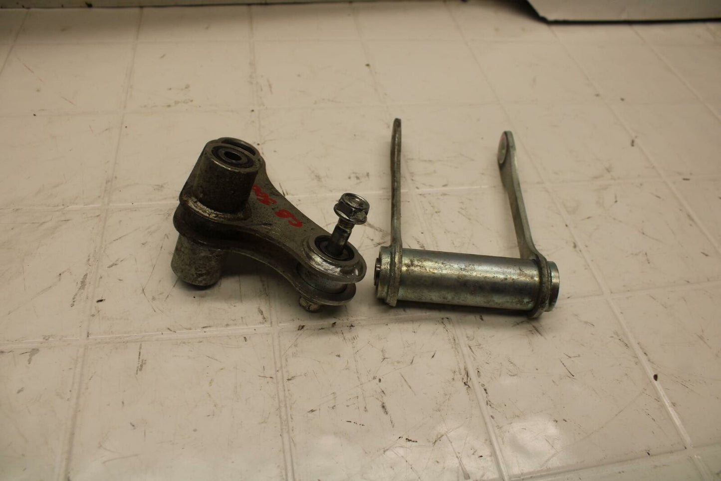 15-16 HONDA CB300F REAR DOGBONE SHOCK LINKAGE LINK 52465-KYJ-900 BB05