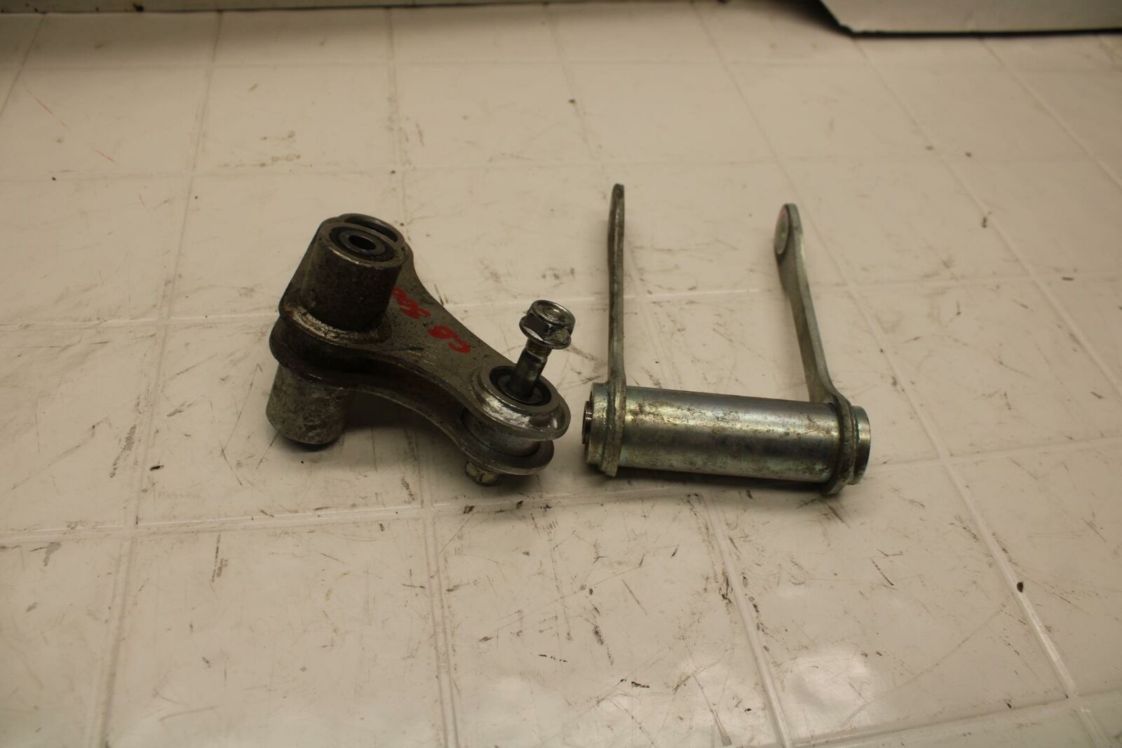 15-16 HONDA CB300F REAR DOGBONE SHOCK LINKAGE LINK 52465-KYJ-900 BB05