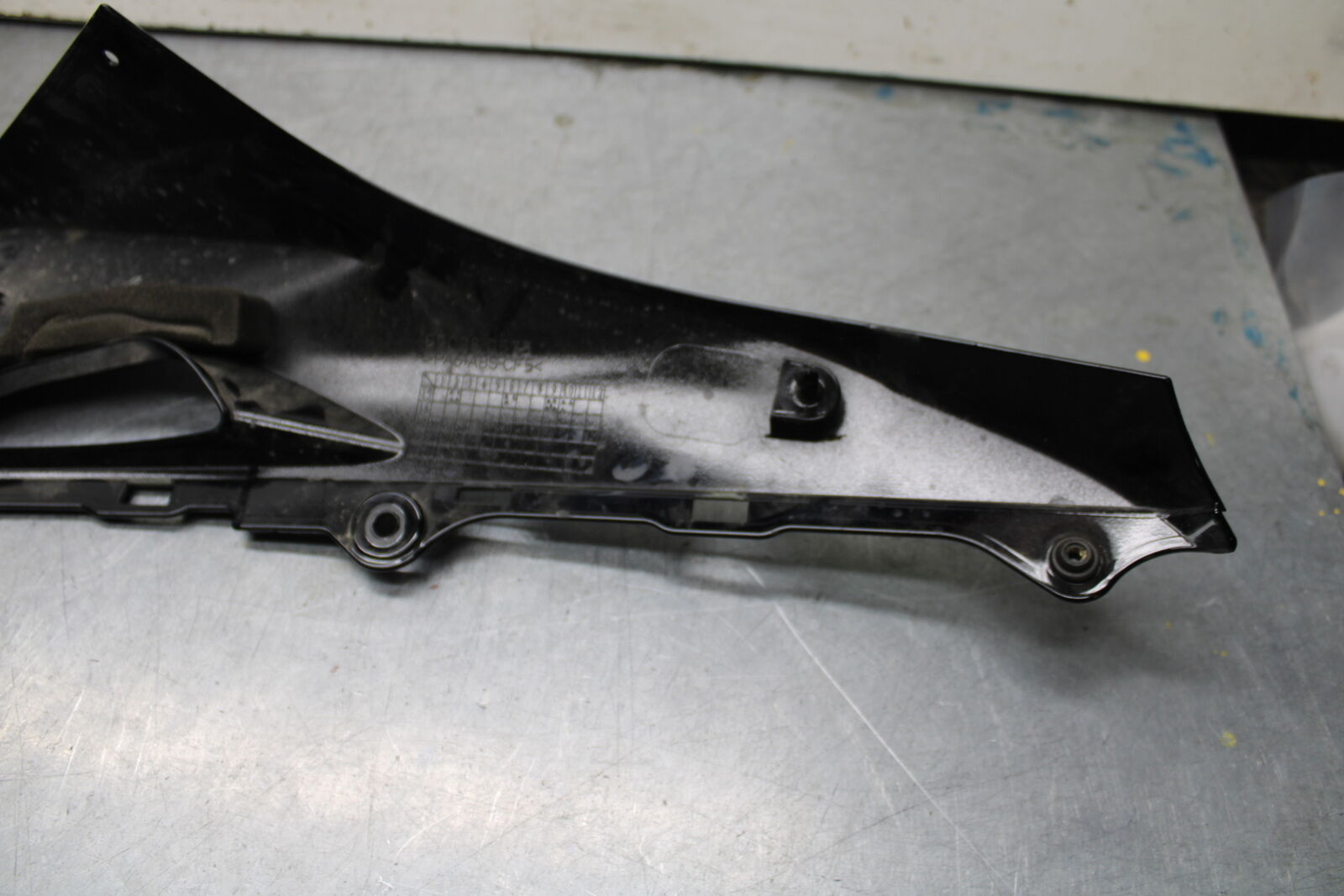 16 KAWASAKI NINJA ZX10R RIGHT FRONT UPPER MID SIDE FAIRING COWL PLASTIC BB650