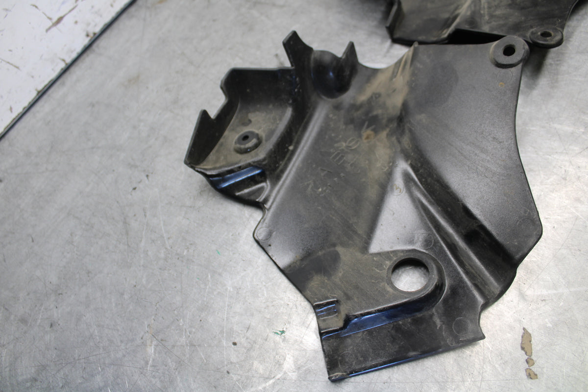 05-06 YAMAHA ROYAL STAR FRAME COVER COWL BB697